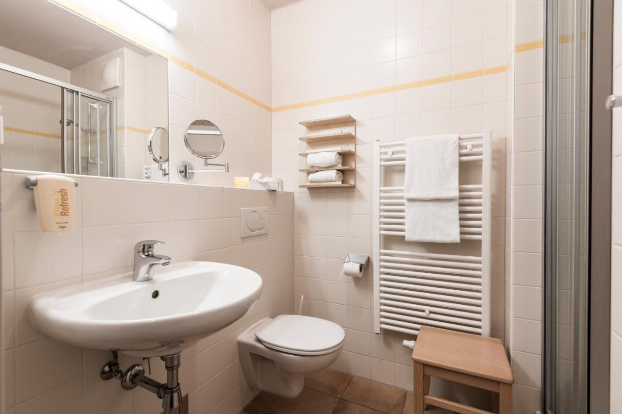 JUFA Hotel Bad Aussee Buitenkant foto