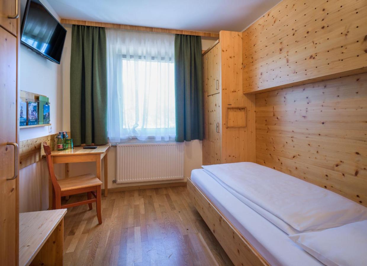 JUFA Hotel Bad Aussee Buitenkant foto
