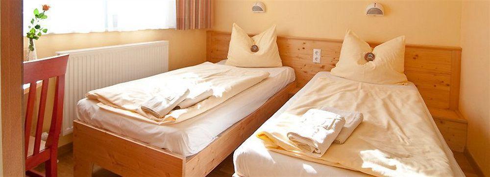 JUFA Hotel Bad Aussee Buitenkant foto