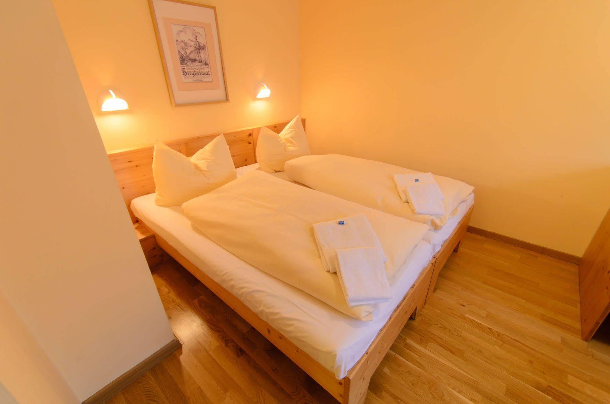 JUFA Hotel Bad Aussee Buitenkant foto